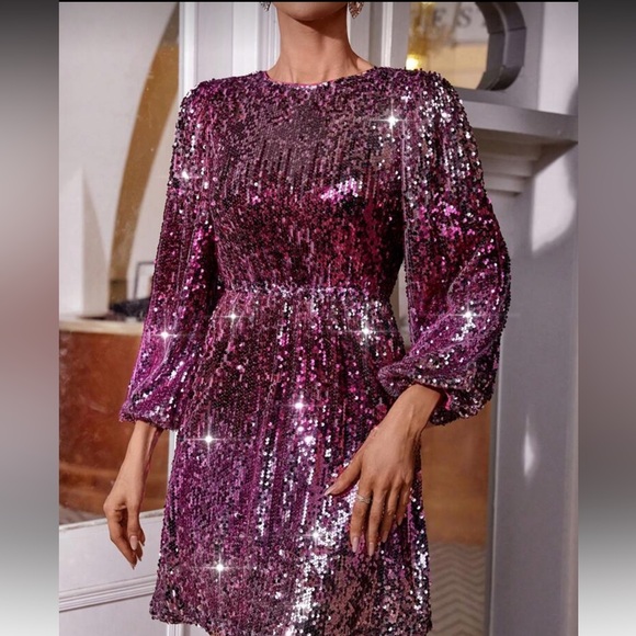 Elegant Sequin Dress in Shimmering Pink - Picture 4 of 5